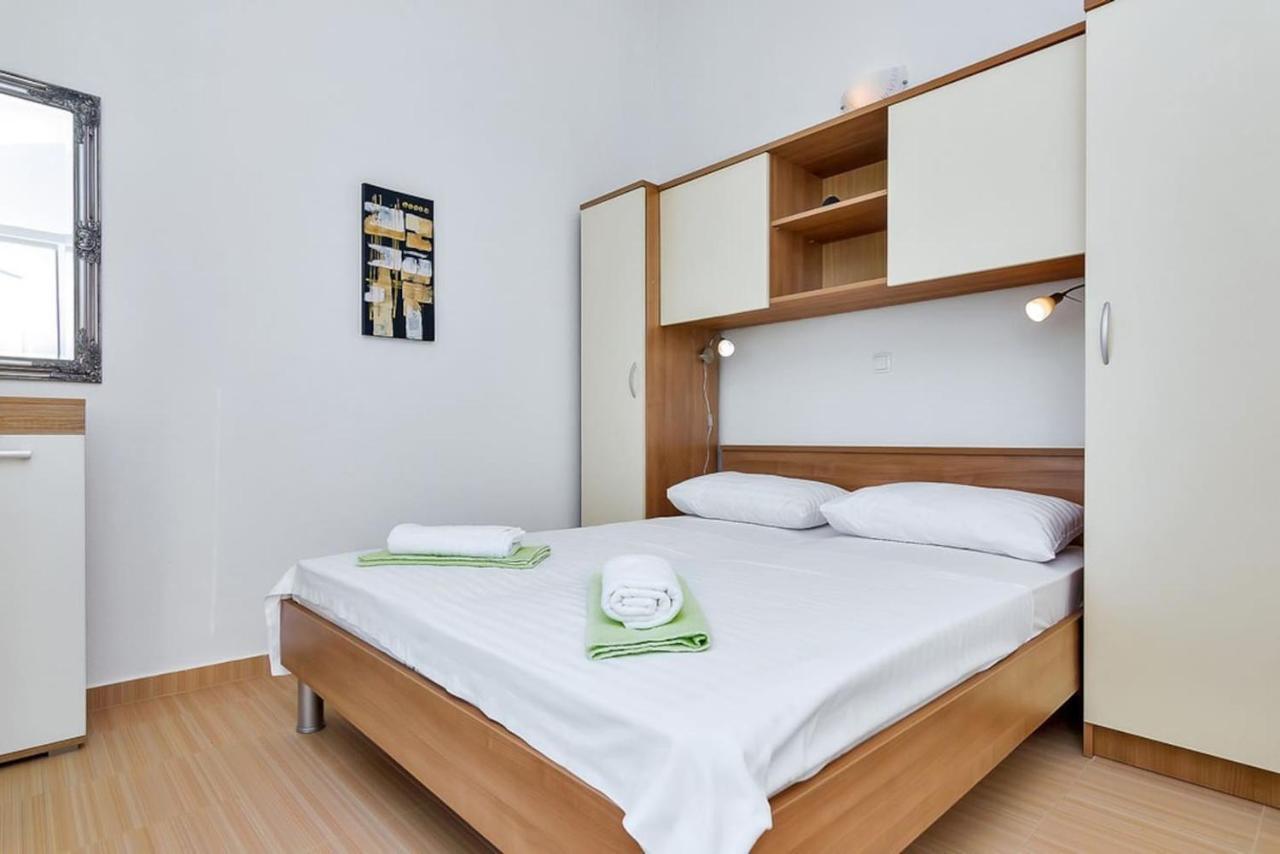 Holiday Home Colla Тучепи Экстерьер фото